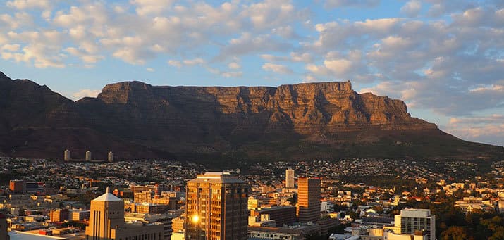 Kapstadt mit Tafelberg im Hintergrund Südafrika Kapstadt